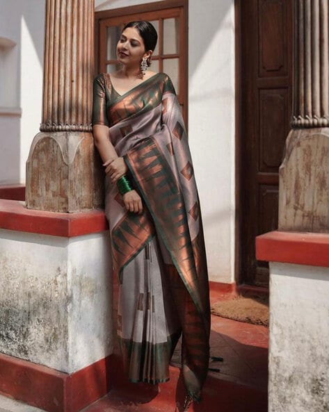 Cream (offwhite) Linen Digital Printed With Temple Border Saree – BEST SAREE