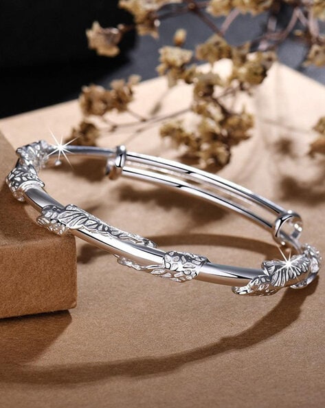 Bracelets for Sale: Online Auctions | Buy Diamond, Gold & Silver Bracelets