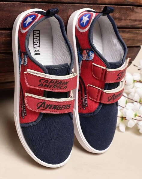 Captain america best sale boys shoes