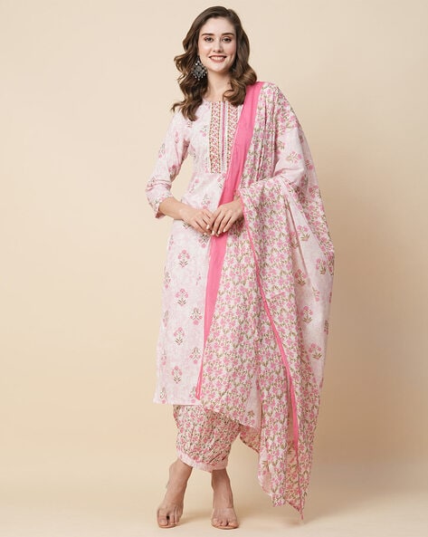 Embroidery Kurta Set