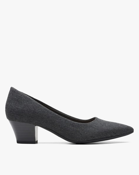 Women Slip-On Pointed Pumps