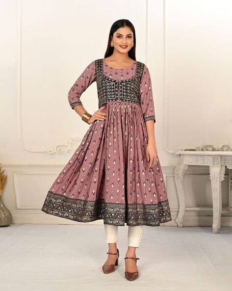 3/4 Sleeve Fancy Long Anarkali Kurti Collection at Rs 550 in Surat