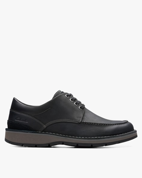 Clarks mens 2025 lace up shoes