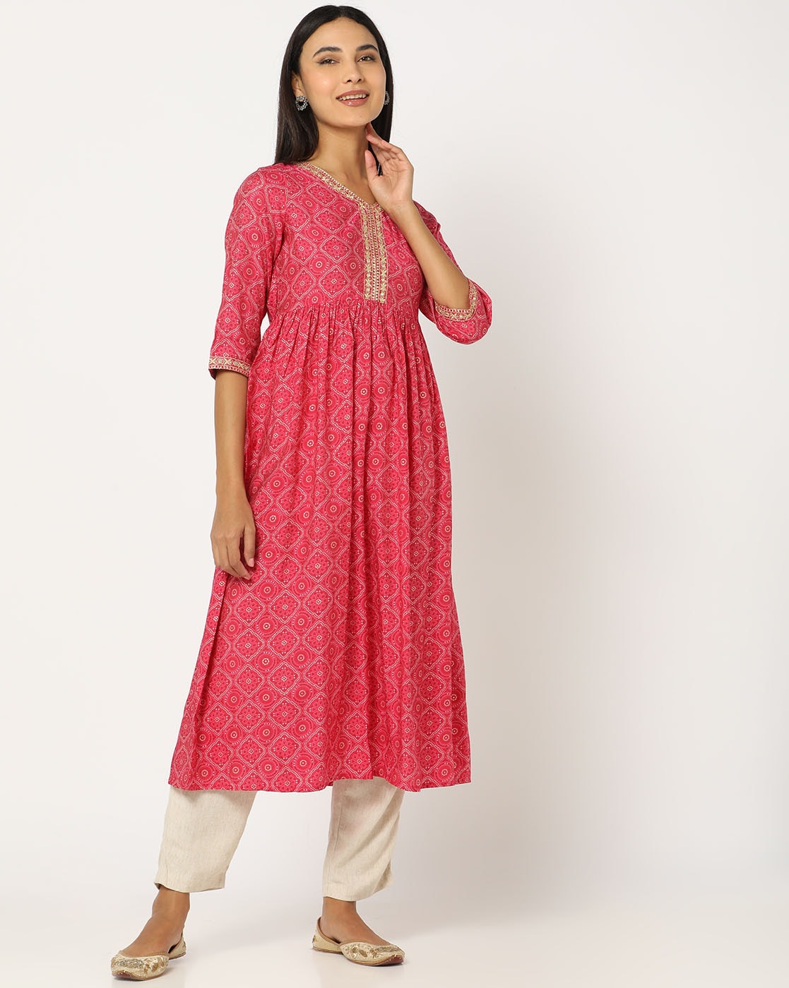 AVAASA MIX N MATCH By Reliance Trends Women Kurtis Upto 70% Discount Starts  From Rs.120