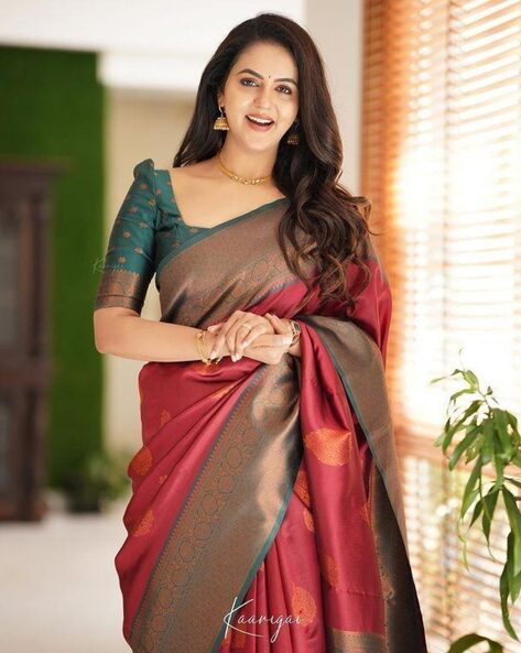 Maroon Kanjivaram Silk Saree With Handloom Weaving at Rs.499/Piece in surat  offer by Esomic Export