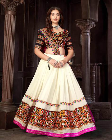 Mesmerizing White and Red Combination Designer Lehenga Choli | Designer  lehenga choli, Lehenga choli online, Indian ethnic wear