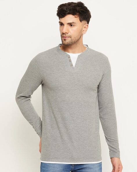 Solid Regular Fit V-neck T-shirt