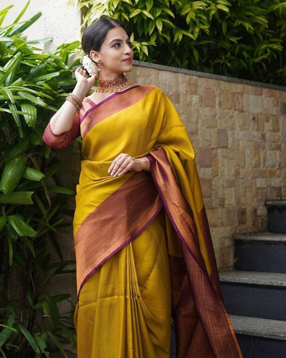 Buy Yellow Blush Pure Zari Mulberry Silk Kanjivaram Saree - House Of  Elegance – House Of Elegance - Style That Inspires