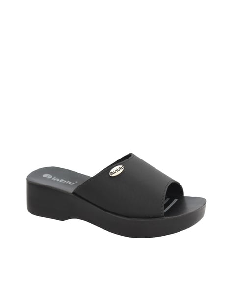 Black sliders online ladies