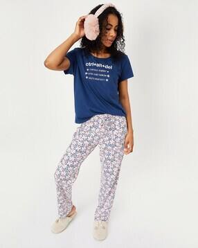 Round-Neck T-shirt & Pyjamas Set-image-44