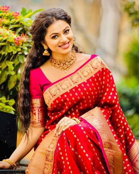 Auspicious Net Red Saree