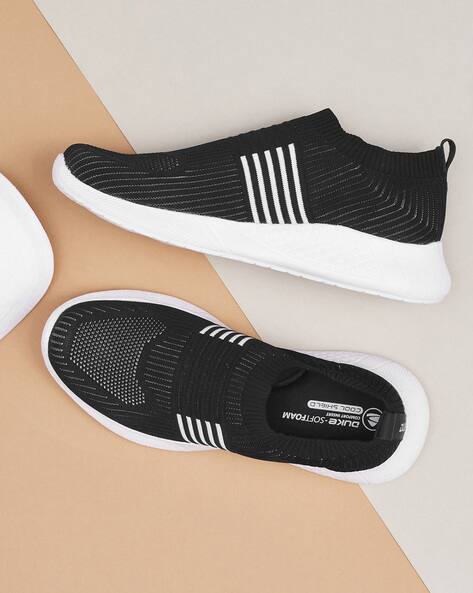 Men Knitted Slip-On Running Shoes