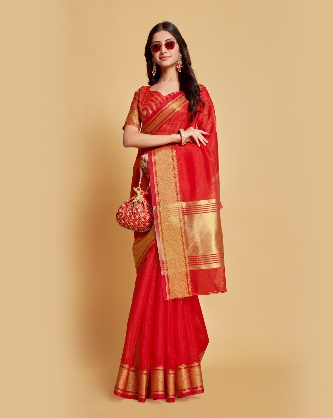 Buy Magenta Sarees for Women by Indie Picks Online