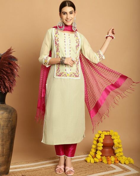 Green Kurta Suit Sets for Women by Tulsattva Online | Ajio.com