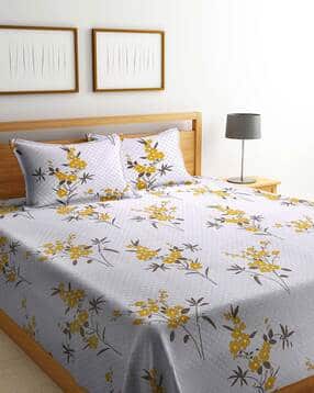 400 GSM Floral Print King-Size Bed Cover with Pillow Covers