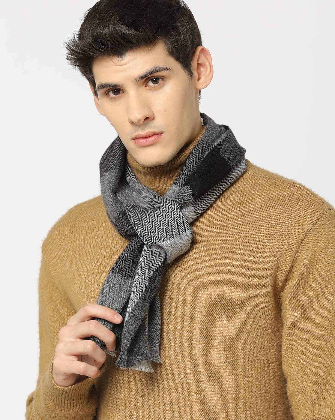 -1117Wx1400H-442260317-black-  