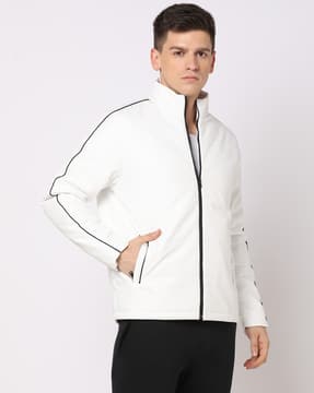 Buy Teamspirit Zip-Front Regular Fit Puffer Jacket Online | Ajio.com