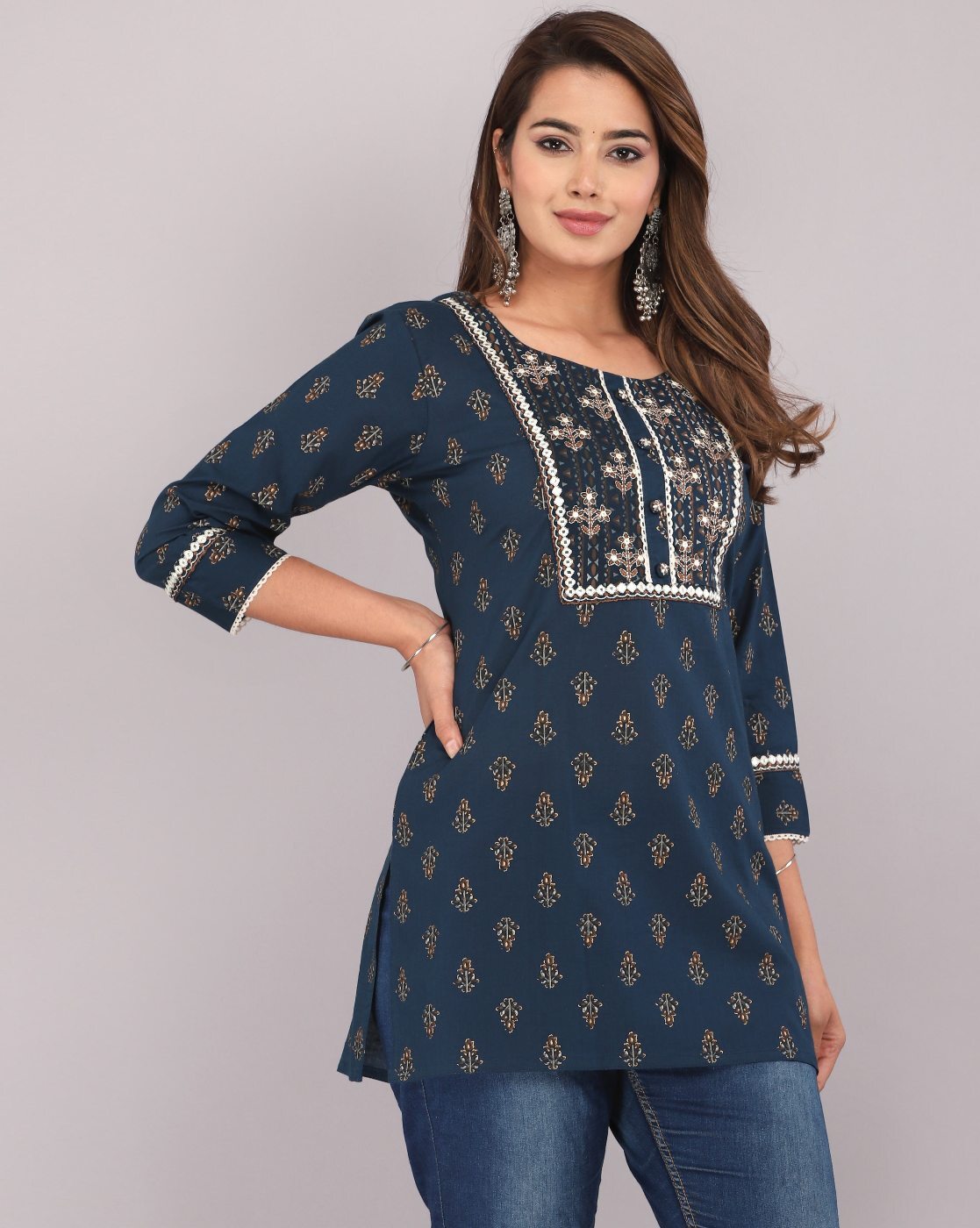 Round Neck Women's Loose Fit Flower Printed Cotton Casual Polo Top at Rs  140/piece in New Delhi