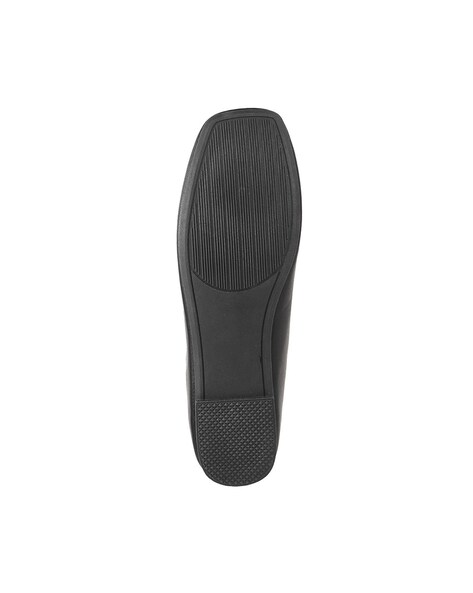 Buy Black Flat Shoes for Women by Mochi Online