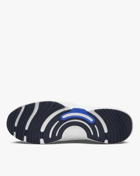 nike in season tr 7 metallic