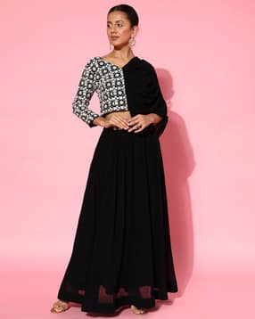 Embroidered Top & Pleated Skirt Set-image-36
