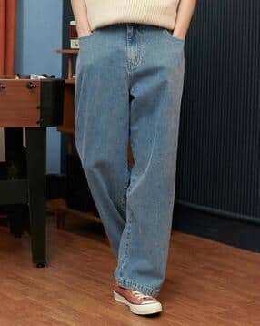 kotty Low-Rise Relaxed Fit Jeans-picture-40