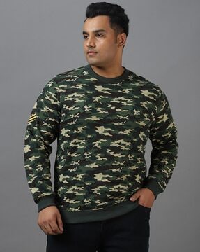 Mens camo hot sale crewneck sweatshirt