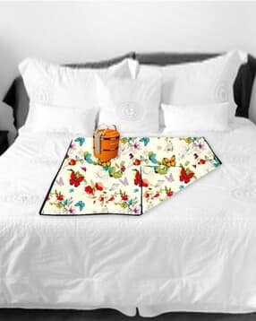 Floral Print Waterproof Reversible Food Mat 36" x 36"