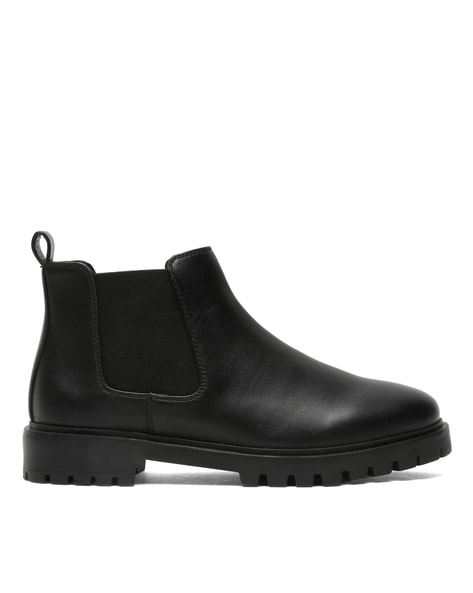 Flat hot sale boots online