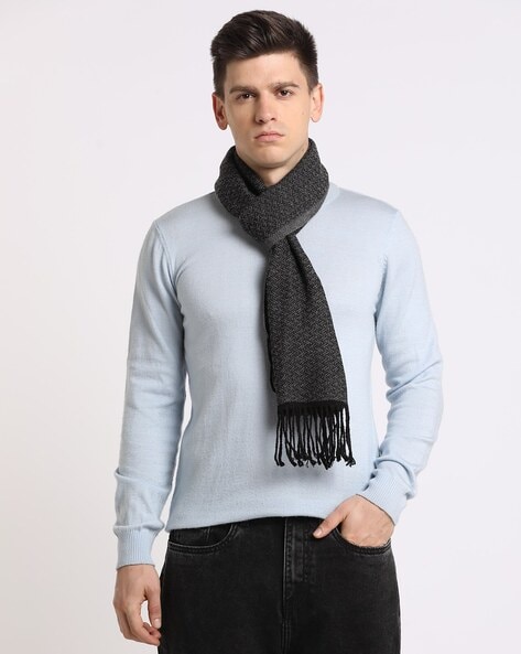 Grey scarf 2024