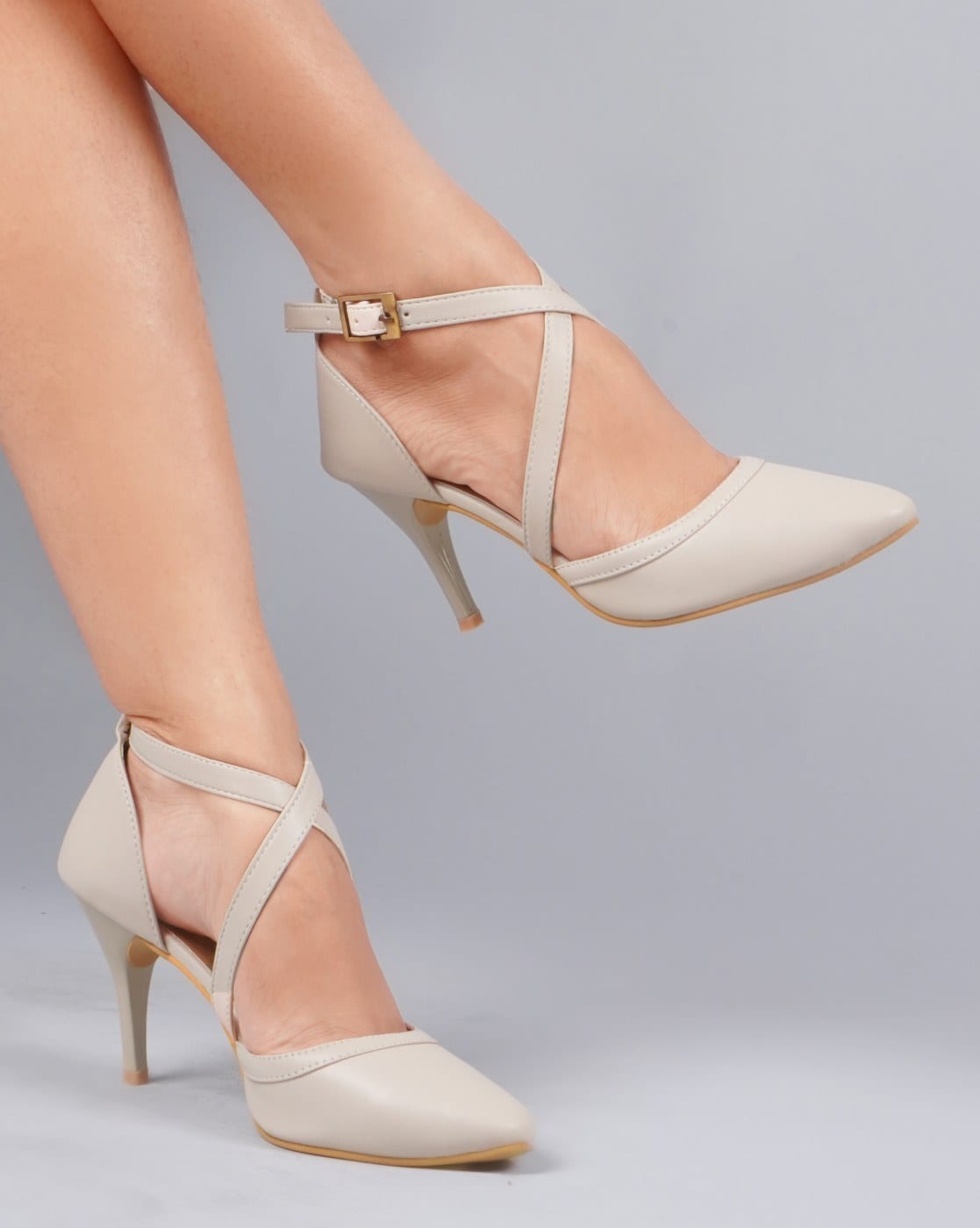 Metallic Accent Slingback Court Shoes - Cream, Women's Fashion, Footwear,  Heels on Carousell