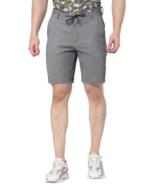 Celio Solid Regular Fit Bermudas