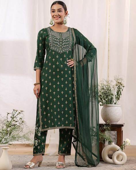 Malaika Arora Bottle Green Zari Woven Embroidered Stright Kurta Set | Kurta  designs, Zari, A line kurta