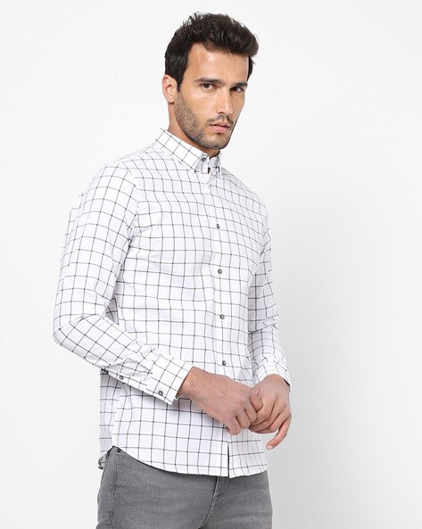 high cutaway collar shirt