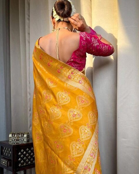 Susurrous Yellow Pure Paithani Silk Saree With Splendorous Blouse Piec –  LajreeDesigner