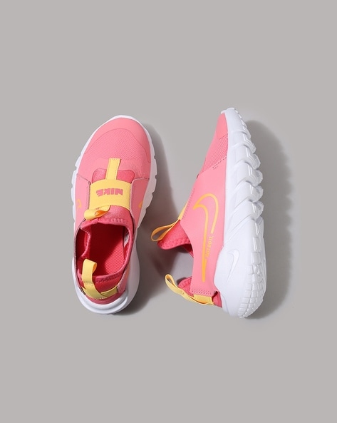 Nike shoes best sale gray and pink