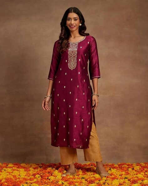 Maroon kurtis clearance