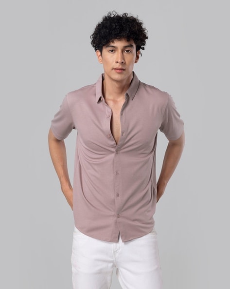 Spread Collar Shirt with Short Sleeves