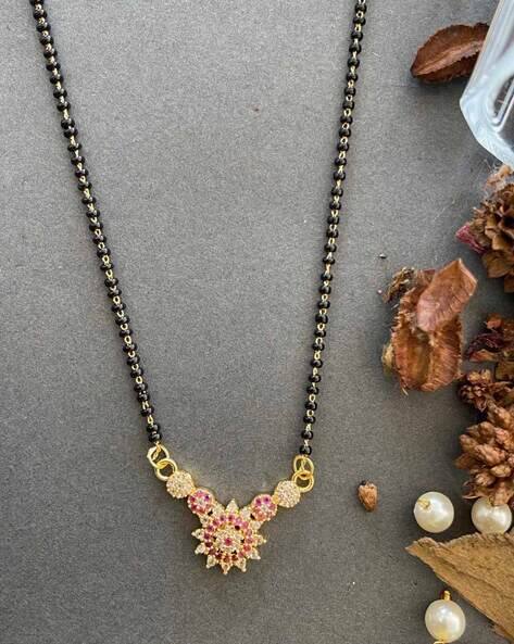 Buy Gold TraditionalJewellery for Women by Digital Dress Room