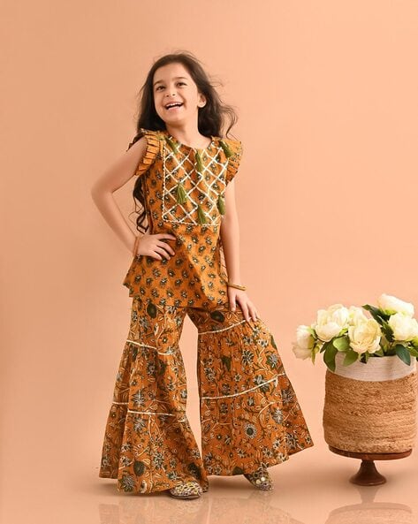 Ethnic wear for on sale 2 year girl