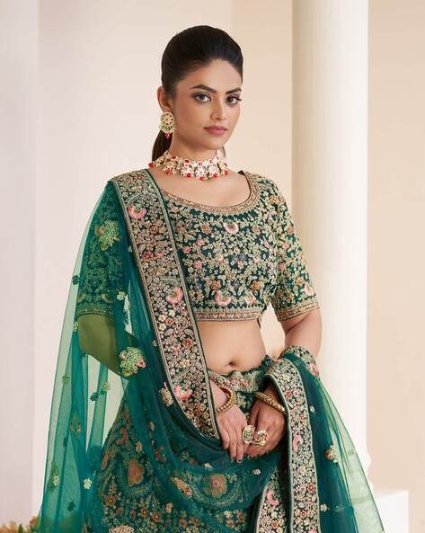 Bridal Lehenga Choli - Buy Designer Bride Special Lehengas Online at Indya  Luxe