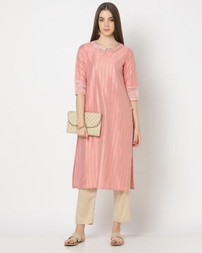 Eesha_designers - Aavasa trends kurthis and go colors leggings