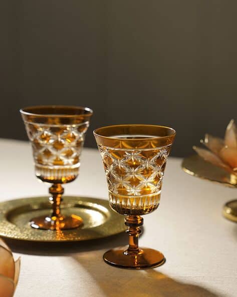 Pure Home And Living Set of 4 Diamond Cut Wine Glasses