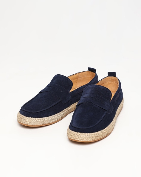 Ajio deals loafers mens