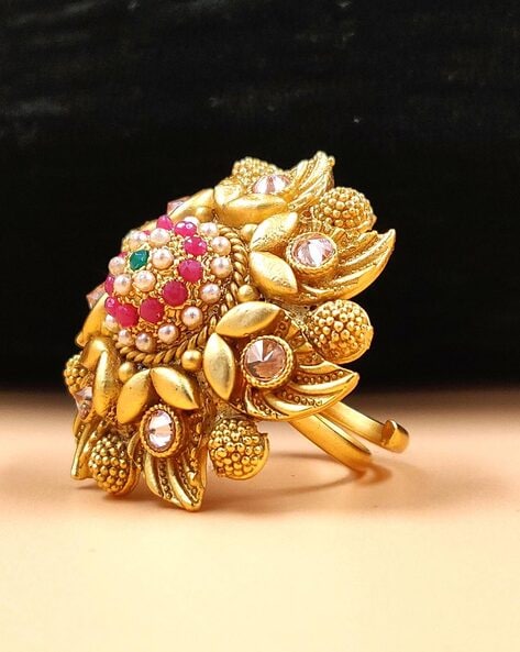 Magnificent Antique Floral Gold Ring