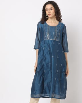 Buy AVAASA MIX N' MATCH Woolen A-line Winter Kurta wi Online