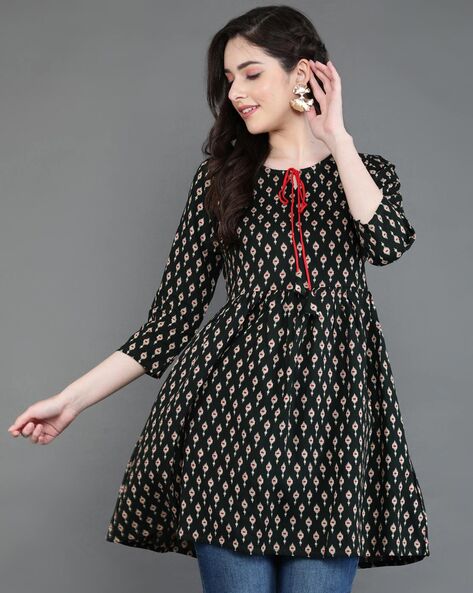 Buy Black Kurtis & Tunics for Women by Sitaram Designer Online