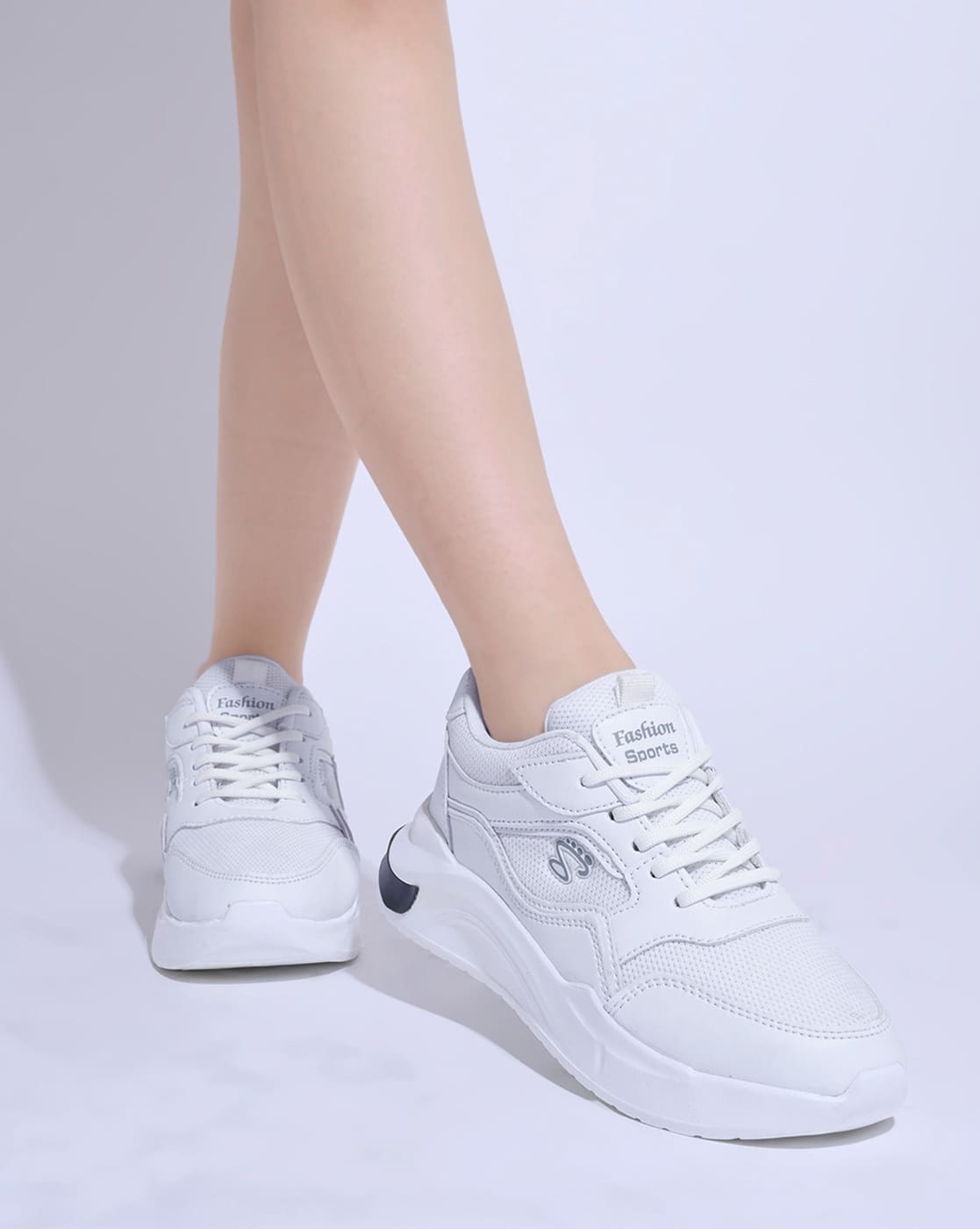 Round-Toe Sports Shoes with Lace Fastening