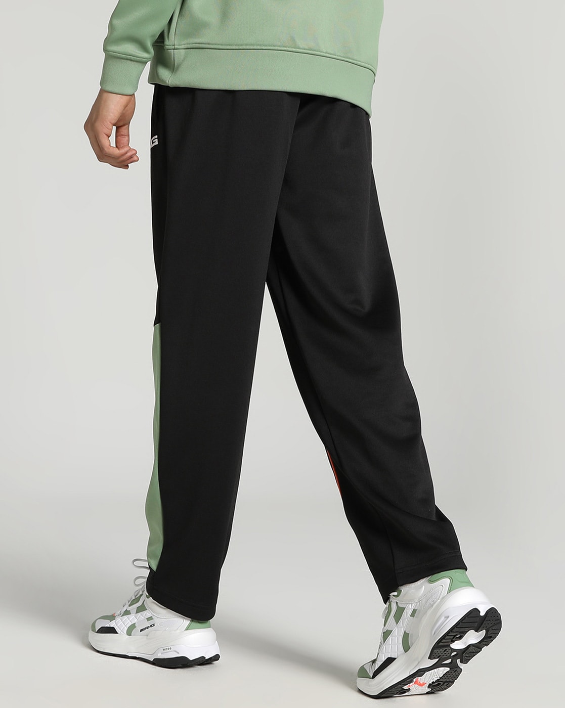 PUMA EVOSTRIPE Pants Solid Men Green Track Pants - Buy PUMA EVOSTRIPE Pants  Solid Men Green Track Pants Online at Best Prices in India | Flipkart.com