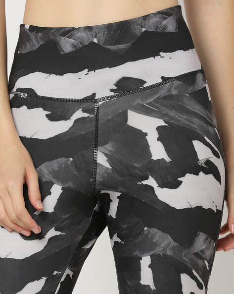 Lululemon Camo Leggings Size 4x4 | International Society of Precision  Agriculture